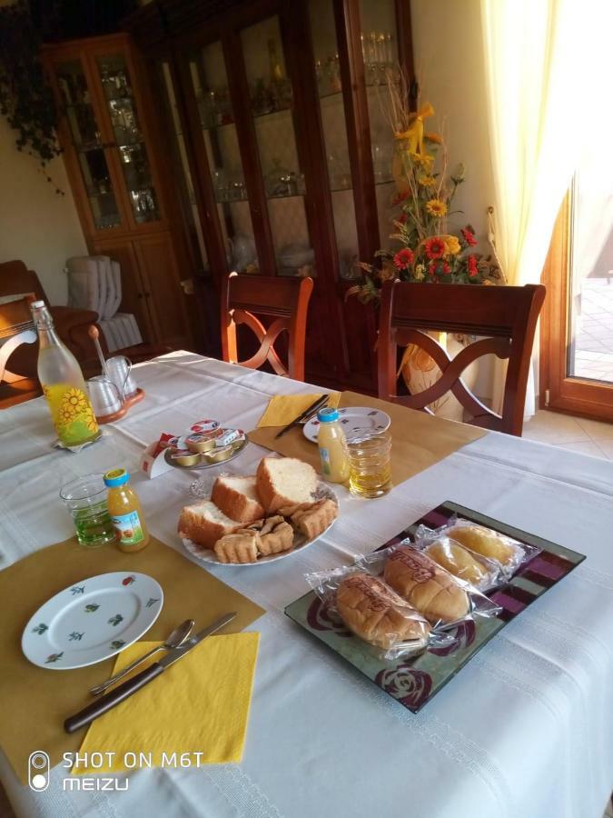 مبيت وإفطار كوزنسا La Quercia المظهر الخارجي الصورة
