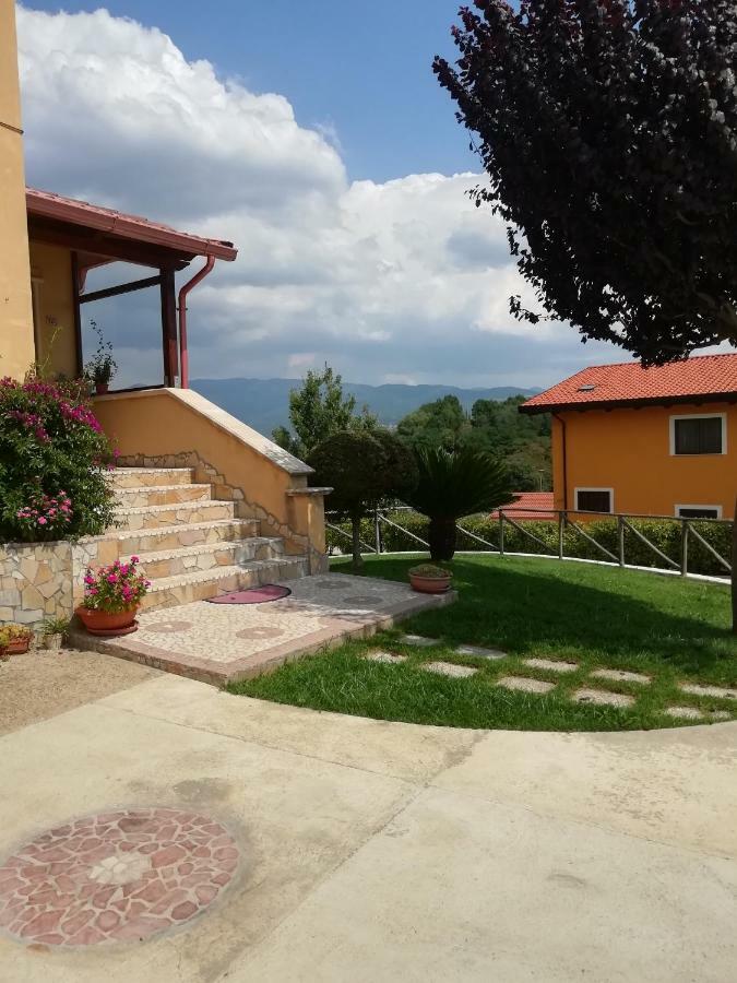 مبيت وإفطار كوزنسا La Quercia المظهر الخارجي الصورة